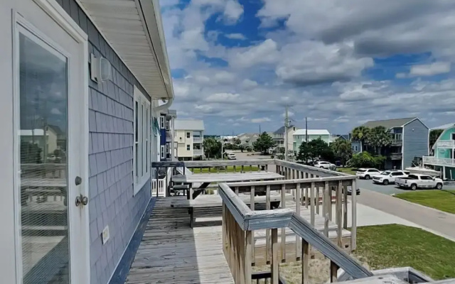 Hoff 1 by Topsail Realty