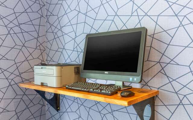 Quality Inn & Suites Apex - Holly Springs