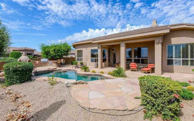 Casa Highland 3 Bedroom Home by RedAwning