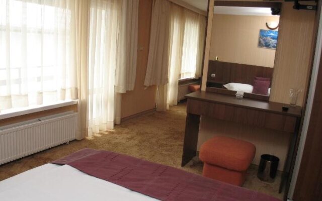 Hotel Jagoda 88