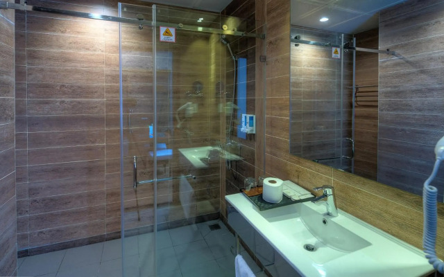 Orussey One Hotel & Apartment