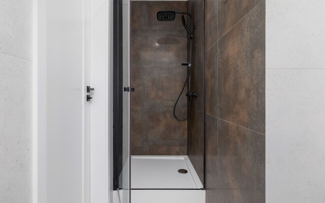 Kosciuszki 25C With A/c by Renters