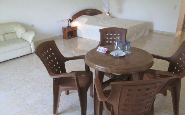 Raja Beach Hotel