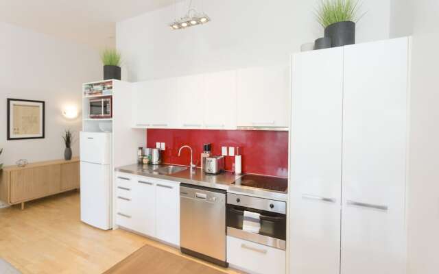 TOWNY - Top Floor Tranquility - 2 Bedrooms