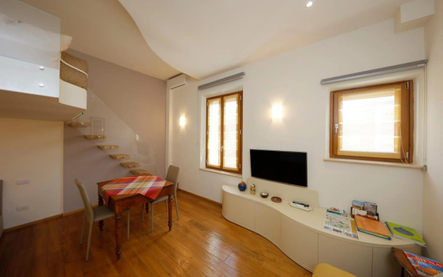 Siena UP Town - Sabrina's Cozy Apartment