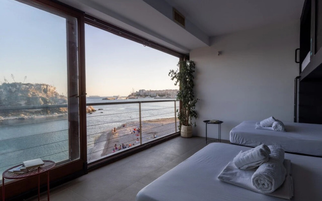 Bedwave Experience Hostel