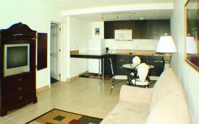 Travelodge Clearwater Central