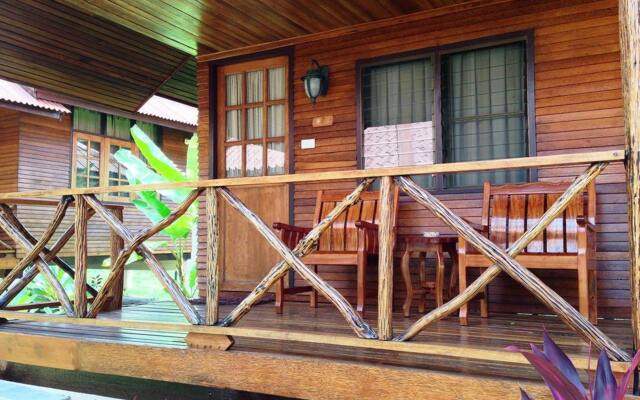 Dome Lay Beach Resort