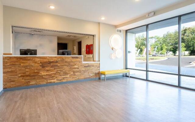 ECHO Suites Extended Stay by Wyndham Spartanburg