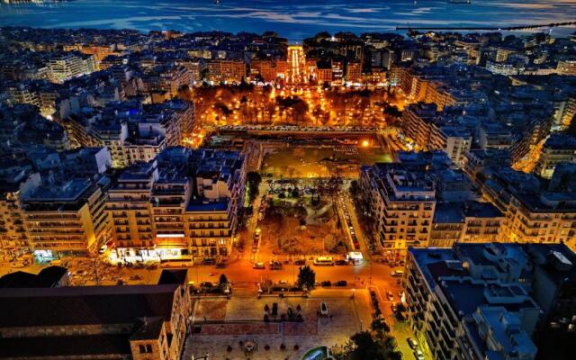 Vintage 1930's flat in the center of Thessaloniki