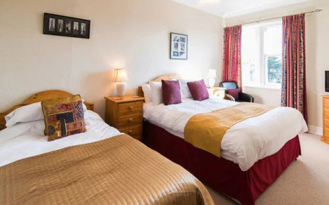 Shannon Court Guest House