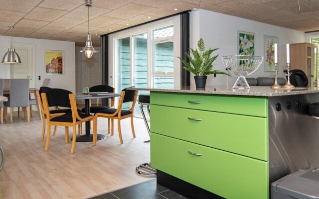 8 Person Holiday Home in Hemmet