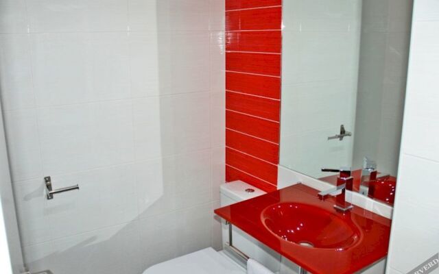 Apartamentos El Capricho de Madrid (Book and Rent S.L.)