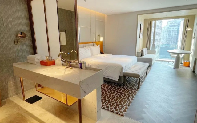 voco Chongqing Chaotianmen by IHG