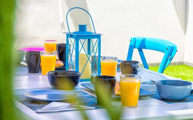 Atico terraza privada piscina centro ac nuevo 1hab