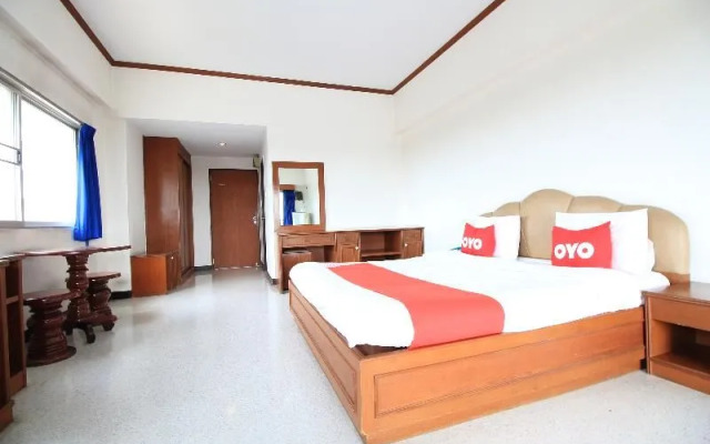 Oyo 247 Diamond Place