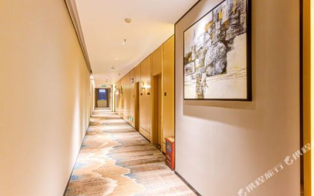 Yinhua Business Hotel (Zhuhai International Convention Center)