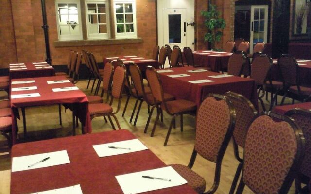 The Carre Arms Hotel