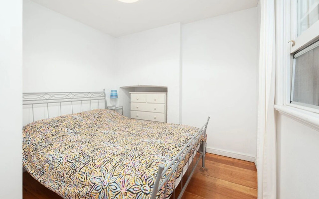 Charming Centrally Located 2 Bedroom Accommodation