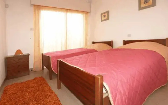 Elena Court Apartment