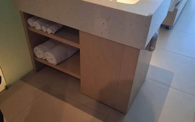 Spring home Arena Cam Ranh