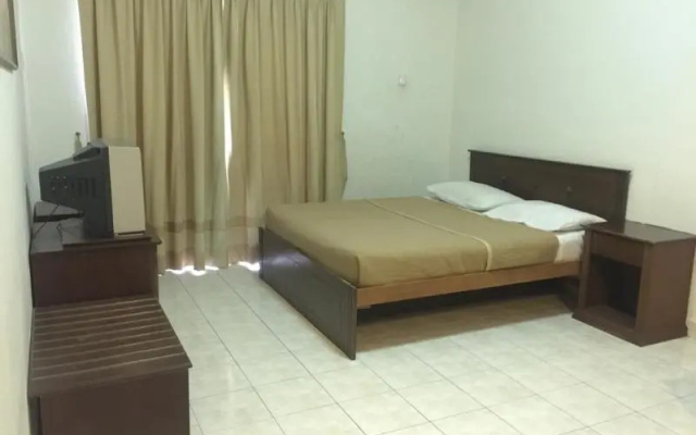 OYO 90301Suria Serv.Aptos@Bukit Merak Laketown Res
