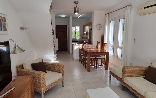Cyprus, 2 Beds Ensuite, Pool, Patios, Wifi, Parkin