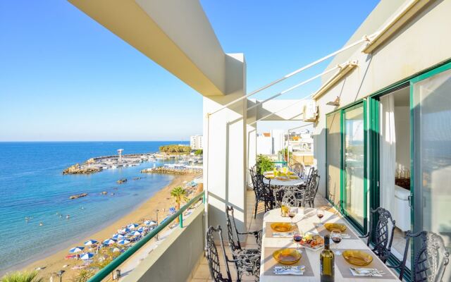 Elia Penthouse