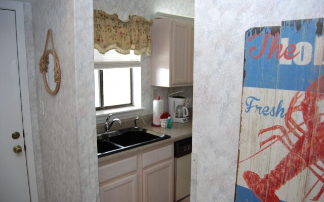 Gulf Village 412 by RedAwning