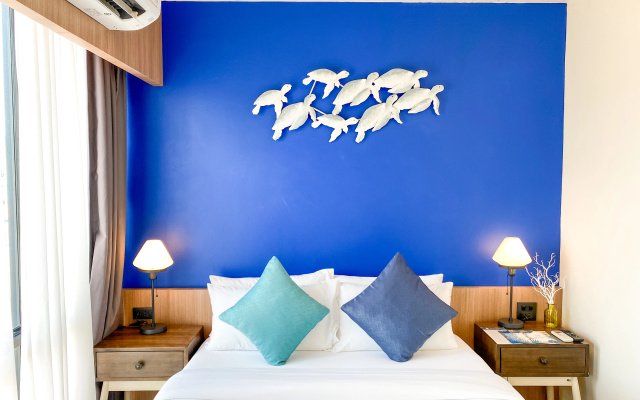 The Sixteenth Naiyang Beach Hotel