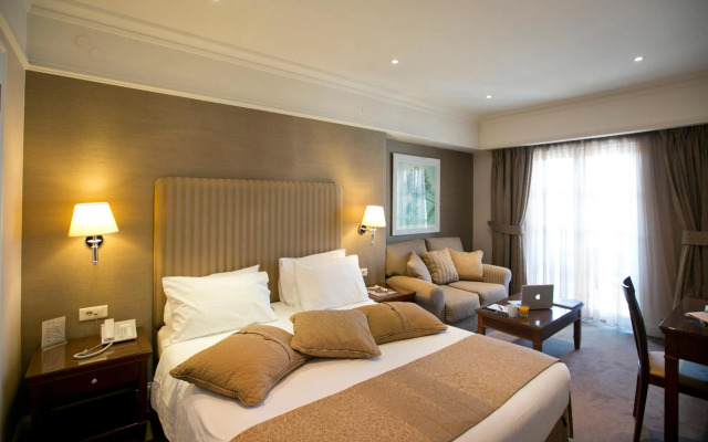 Hera Hotel