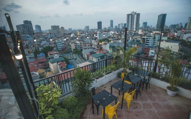 AHA Green Hotel & Apartment HN
