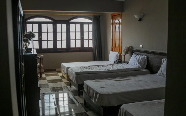 Adrenalin Beach Lodge