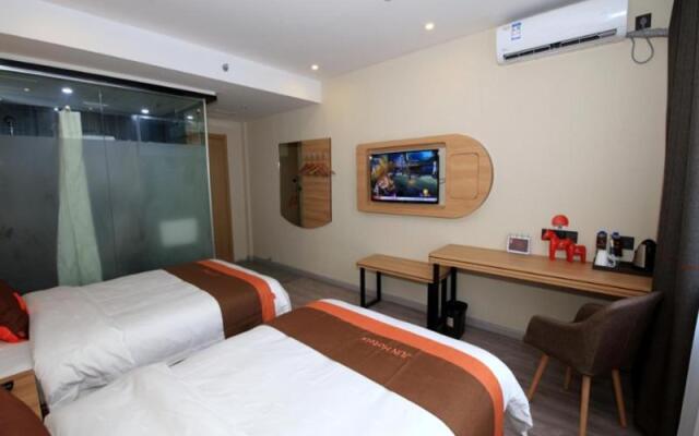 JUN Hotels Shanghai Jiadingn Bao'an Highway Shanghai Package City
