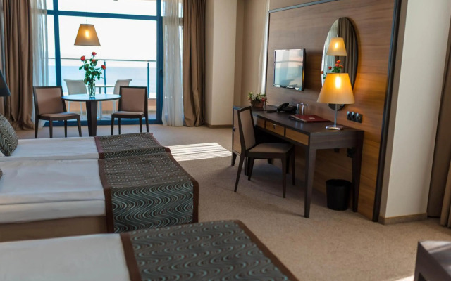 Astera Hotel & Spa