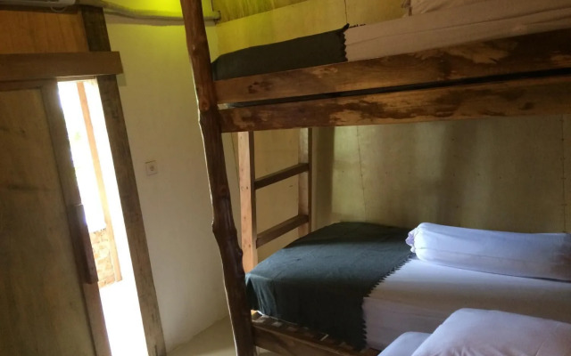 Mentawai Bagus - Hostel