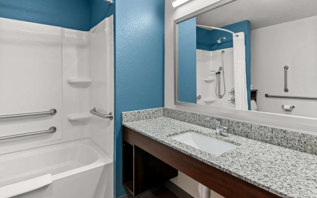 Woodspring Suites Waco South