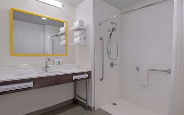 Hampton Inn & Suites Stamford