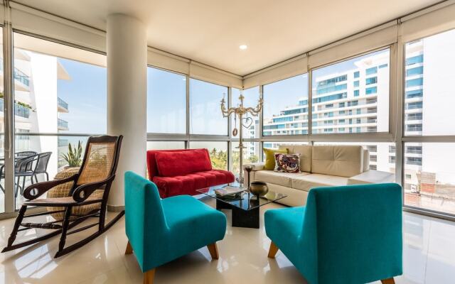 Vitri Cartagena Beachfront