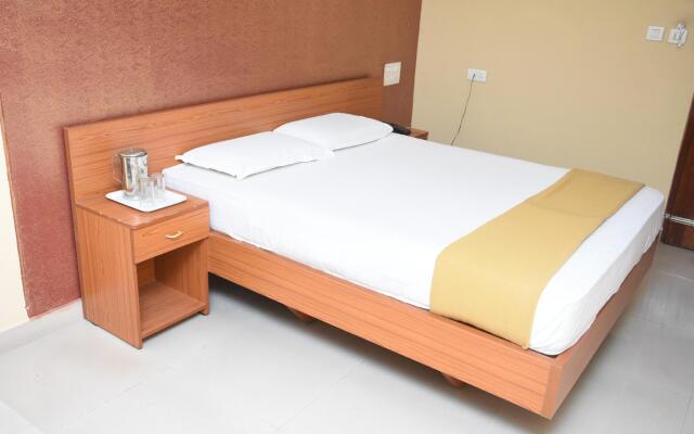 Hotel Surya Residency Majestic