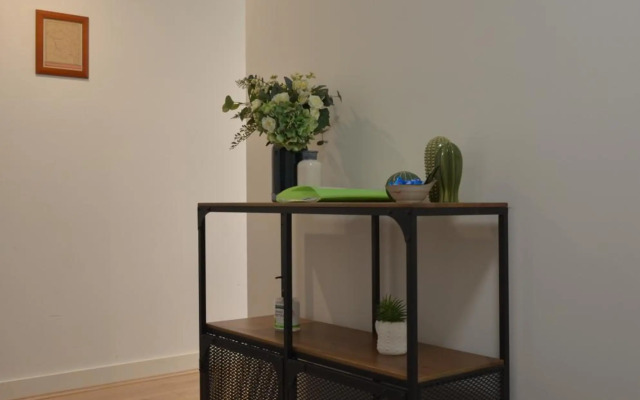 Wentworth Point Oversized balcony view apartment