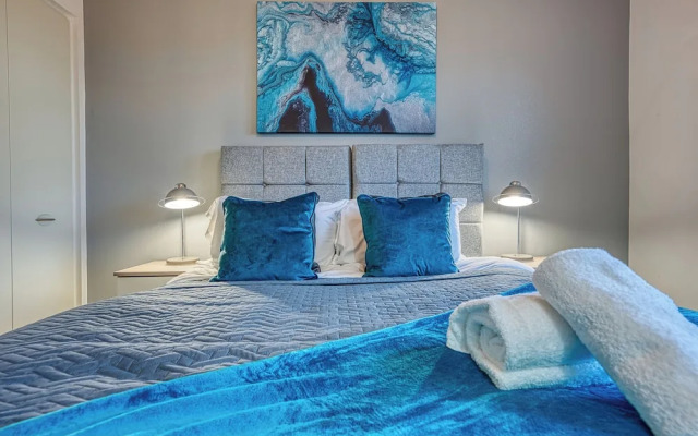 Blue Cedar Apartment