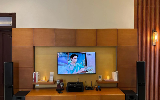 Hening House - 5 Bedrooms