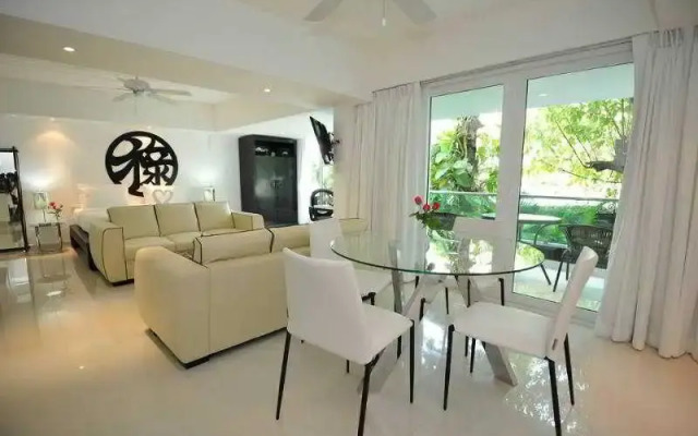 Siam Palm Residence