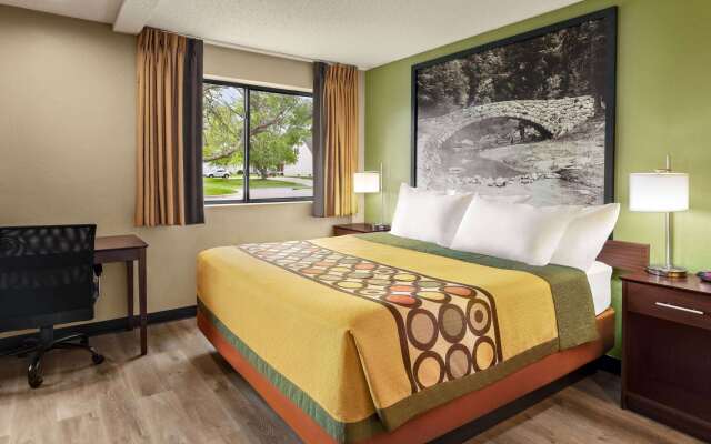 Super 8 by Wyndham Ankeny/Des Moines Area