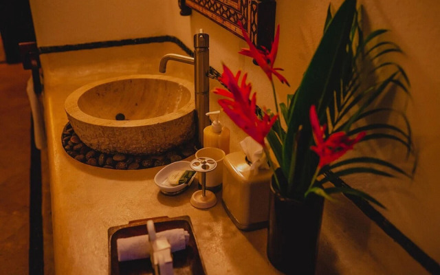 Tentaciones Hotel & Lounge Pool - Adults Only