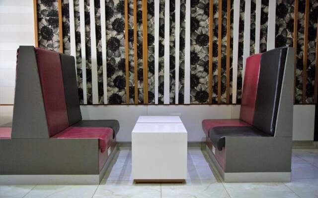 Zircon Hotel Gh