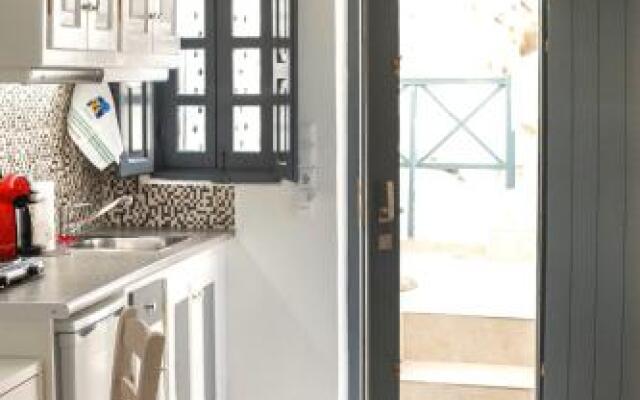 White Side Suites