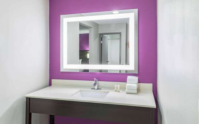 La Quinta Inn & Suites by Wyndham Houston Southwest