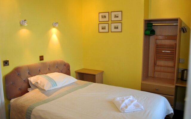 Holland House Bed And Breakfast